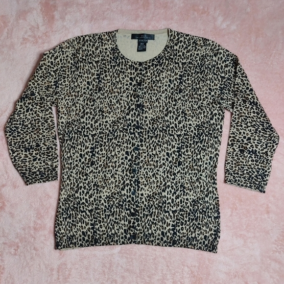 Silx By August Silk Women's Leopard Print Silk blend button Cardigan Size Small - Picture 2 of 10